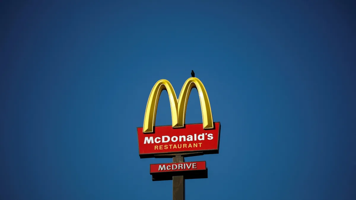 Travaillez chez McDonald's : Des opportunités pour tous les passionnés de service !