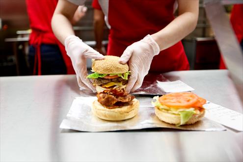Five Guys recrute : Faites partie de notre équipe passionnée !